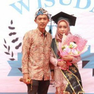 Tia Fajriah profile icon