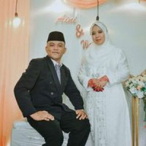 Aini Loveria Mozza profile icon