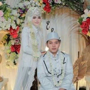 Erna Tha profile icon