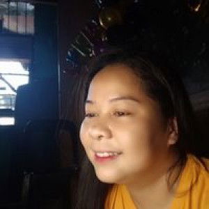 Joy Sola profile icon