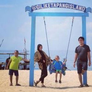 Salma Azmi profile icon