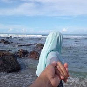 Azizah Aashiqui profile icon