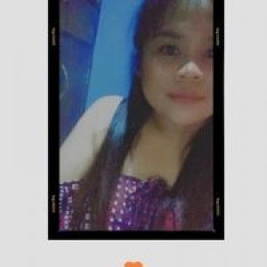 Izzah Secuban profile icon