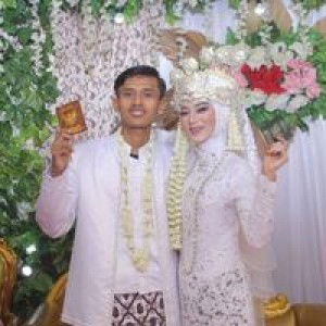 Viny Alvionita profile icon