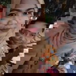 Viee Pia profile icon