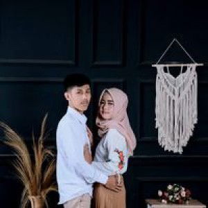 Feny Febriyanti profile icon