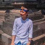 sitti royal aeni profile icon
