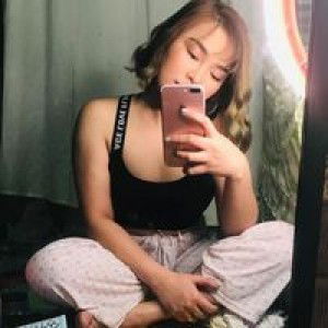 Roxanne Casubuan profile icon