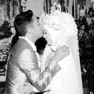 Novhita Sari profile icon