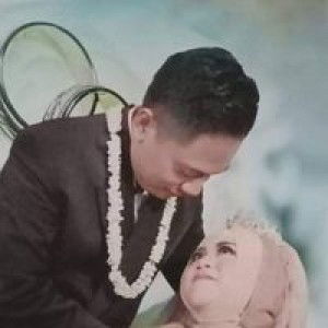 Yuli Antika profile icon