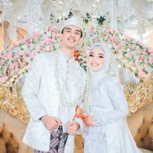 Endah Dewi Cahyani profile icon