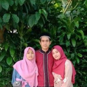 Sari Yulia profile icon