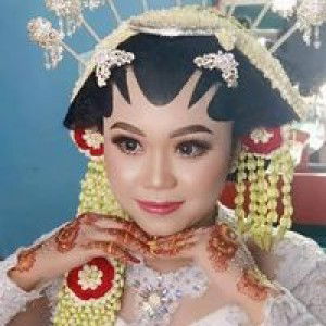 Dhela Silvy profile icon