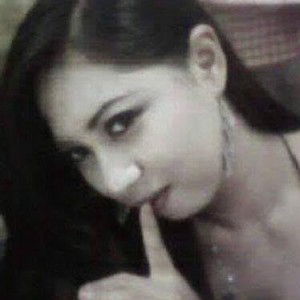 Dewi Noer indah S profile icon