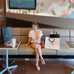 Ladavan Poungsombut profile icon