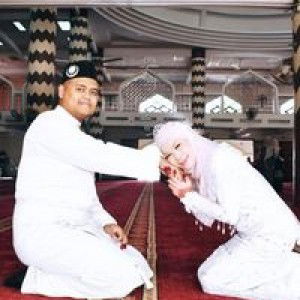 Dyn Dilla Dyn profile icon