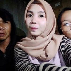 Dhea Anggiie profile icon