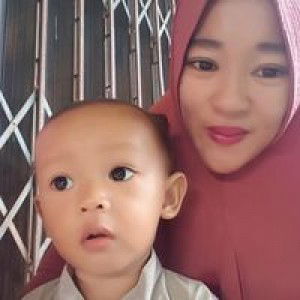 Fitri Sholeha profile icon