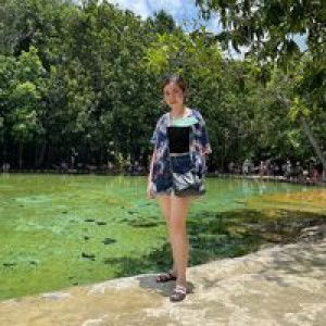 Bow Piyaporn profile icon