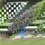 Aom Jutamad profile icon