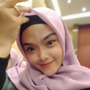 Ningrum Dyahs profile icon
