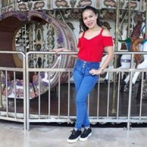 Vina Aston Siervo profile icon