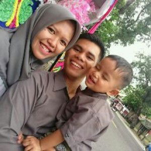 Anggraini Hamit profile icon