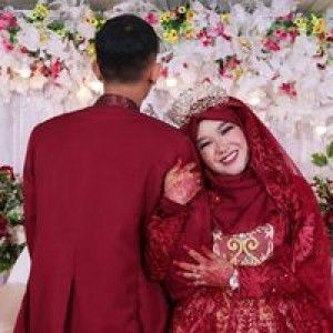 Reni Febrianti profile icon