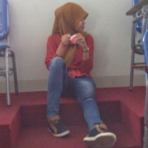 ayu pujiastuti profile icon