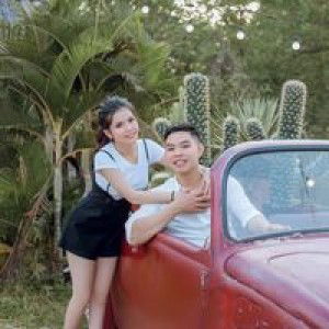 Juni Tây profile icon