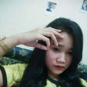 Putri Awalia profile icon