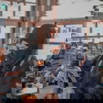 uswatun khasanah profile icon