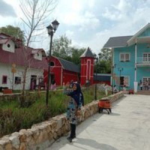 Rhiny Dwi Ramadaningsih profile icon