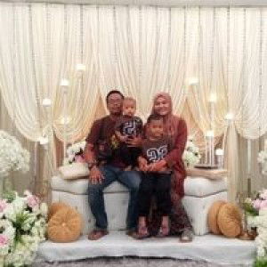 Elok Mardiana Ahmad Bandi profile icon