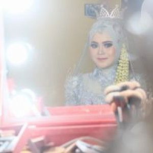 Ike Wahyuningsih profile icon