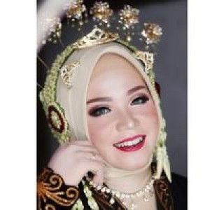 Lusi Putriana profile icon