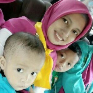 Umi Haryanti profile icon