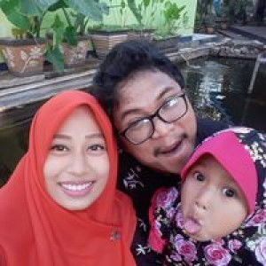 Julie Azura profile icon