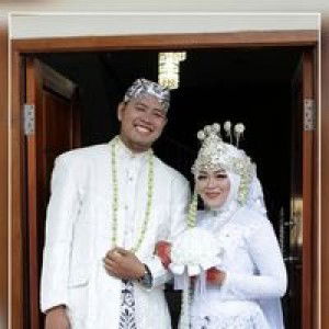 Trisnawati Eris profile icon