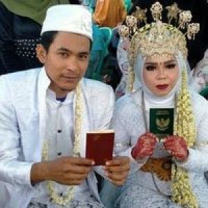 Tati Hartaty profile icon