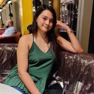 Lea Mangalindan profile icon