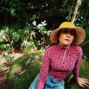 CHooze Yuri profile icon