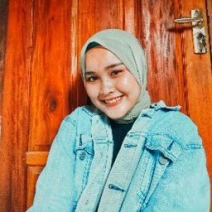 Heny Lestarii profile icon