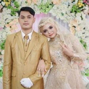 Deani Saputri profile icon