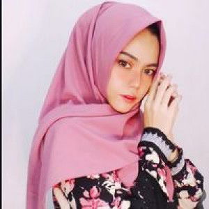 Siti Nazariani profile icon