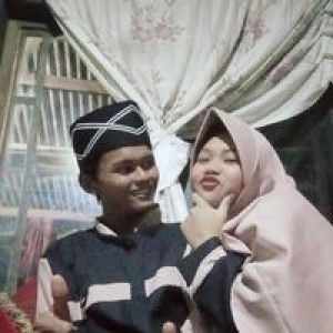 Desi Aprianti profile icon