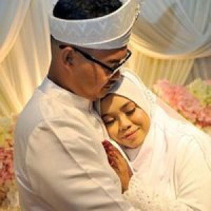 Siti Nurwanie profile icon