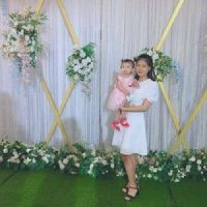 Huyền Trinh profile icon