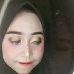 Devi Esturyda profile icon