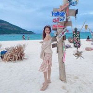 แม่มด ดอกไม้ profile icon